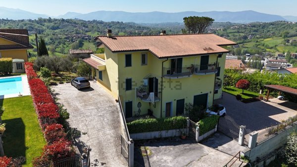 casa indipendente in vendita a Torrice