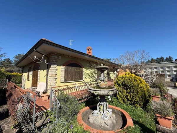 casa indipendente in vendita a Trevi nel Lazio