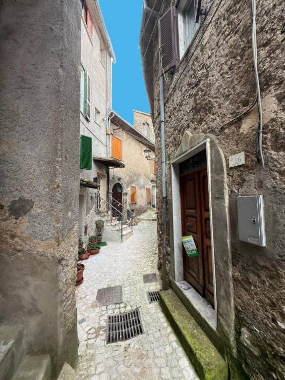 appartamento in vendita a Trevi nel Lazio