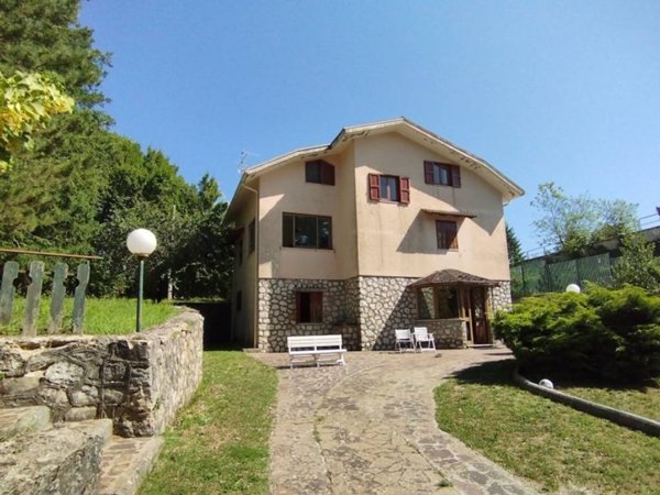 casa indipendente in vendita a Trevi nel Lazio