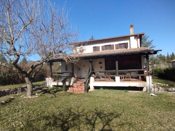 casa indipendente in vendita a Trevi nel Lazio