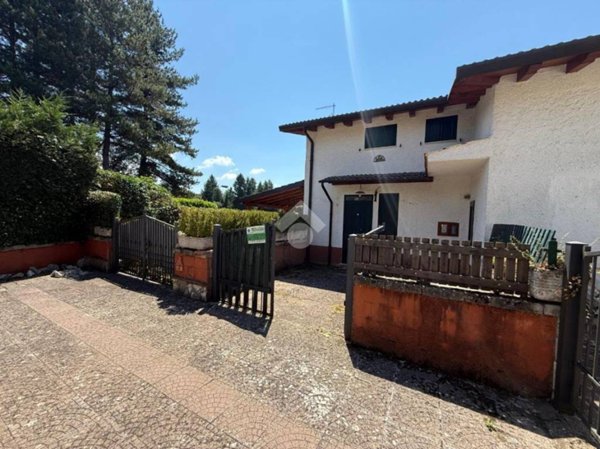 casa indipendente in vendita a Trevi nel Lazio