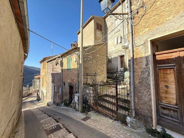 appartamento in vendita a Trevi nel Lazio