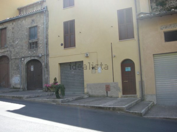 negozio in vendita a Trevi nel Lazio
