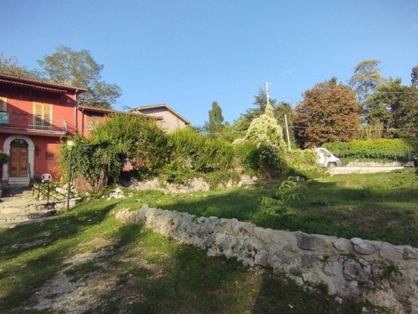 casa indipendente in vendita a Trevi nel Lazio