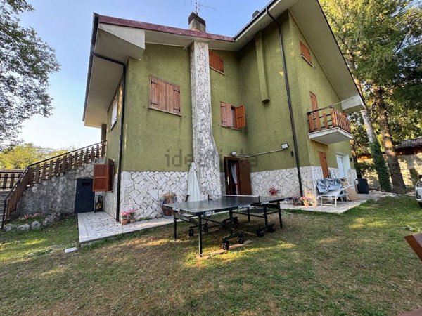 esavano in vendita a Trevi nel Lazio