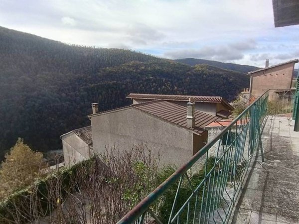 appartamento in vendita a Trevi nel Lazio