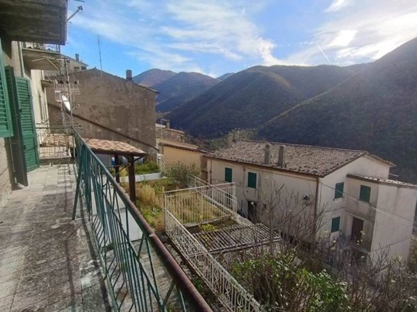 appartamento in vendita a Trevi nel Lazio