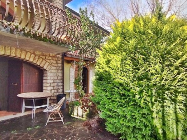 casa indipendente in vendita a Trevi nel Lazio