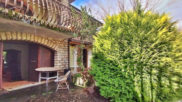 casa indipendente in vendita a Trevi nel Lazio