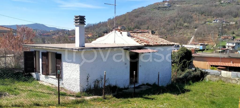 casa indipendente in vendita a Trivigliano in zona San Giovanni