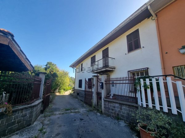 casa indipendente in vendita a Trivigliano in zona Valcagnano