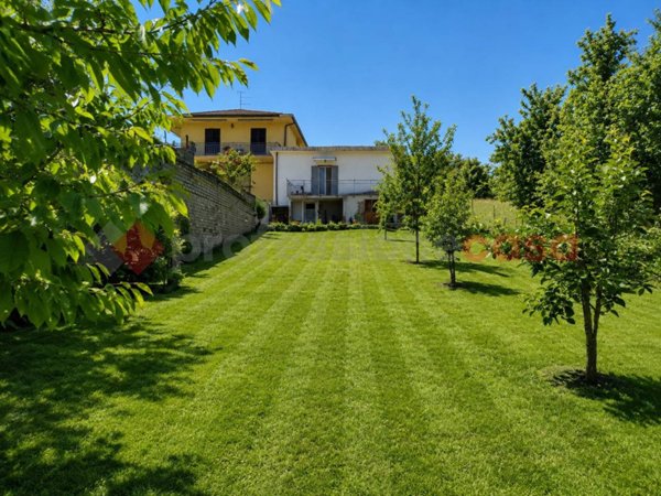 casa indipendente in vendita a Trivigliano in zona San Giovanni