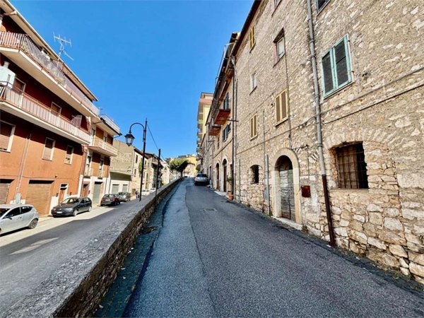 appartamento in vendita a Vallecorsa