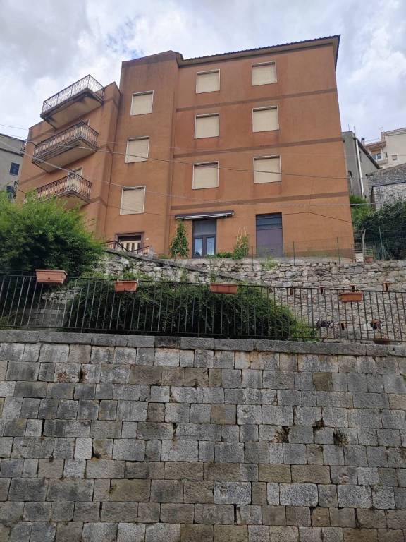 appartamento in vendita a Vallecorsa
