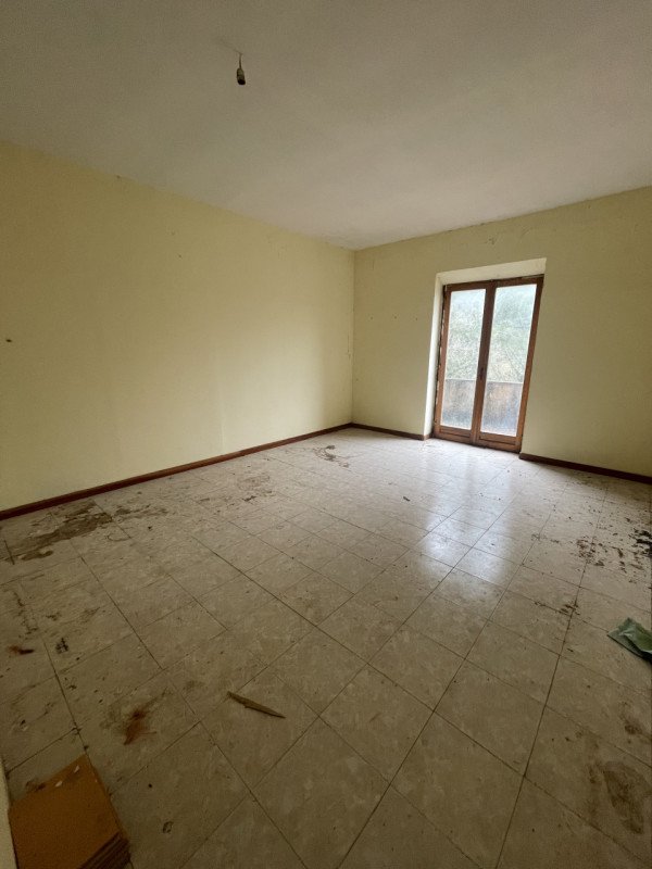 appartamento in vendita a Vallecorsa