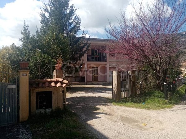 appartamento in vendita a Vallecorsa