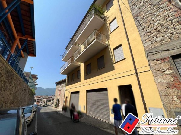 casa indipendente in vendita a Vallecorsa