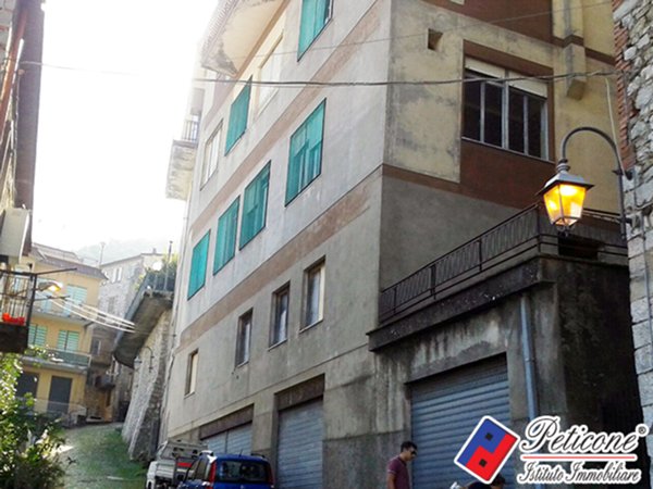 casa indipendente in vendita a Vallecorsa