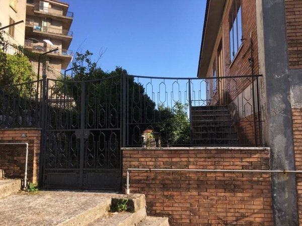 appartamento in vendita a Vallecorsa