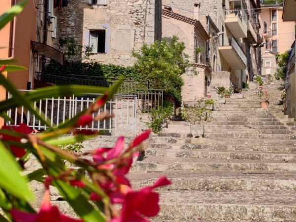 intera palazzina in vendita a Vallecorsa