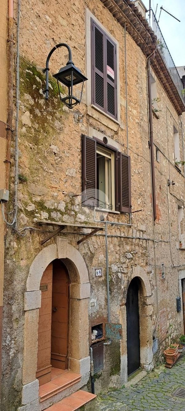 appartamento in vendita a Vallecorsa