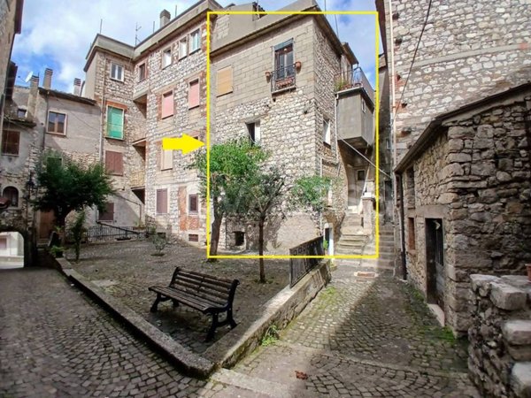 casa indipendente in vendita a Vallecorsa