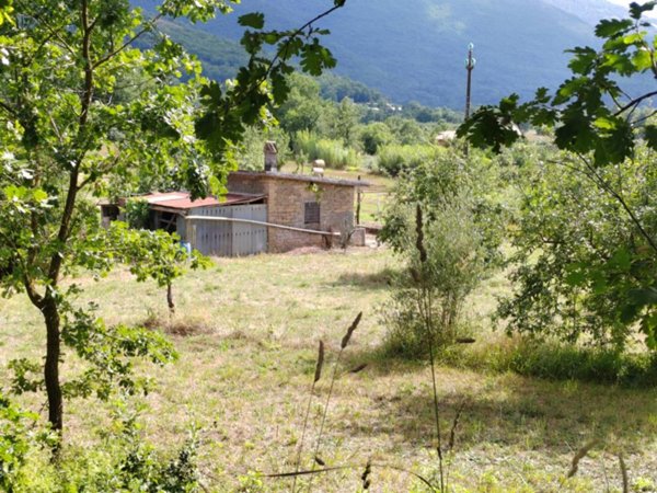 casa indipendente in vendita a Vallecorsa