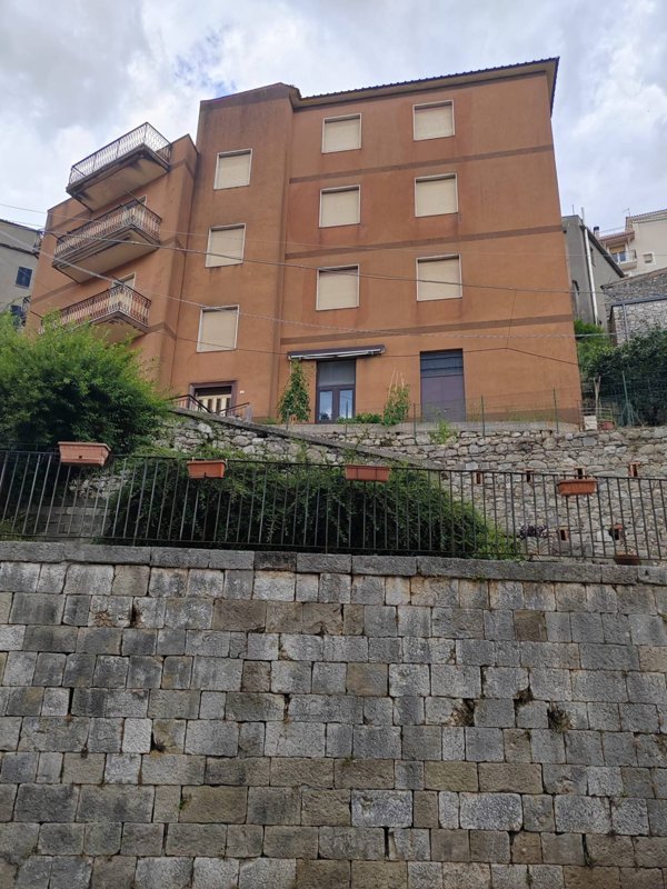 appartamento in vendita a Vallecorsa