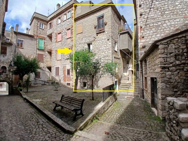 casa indipendente in vendita a Vallecorsa