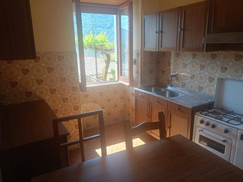 appartamento in vendita a Vallecorsa