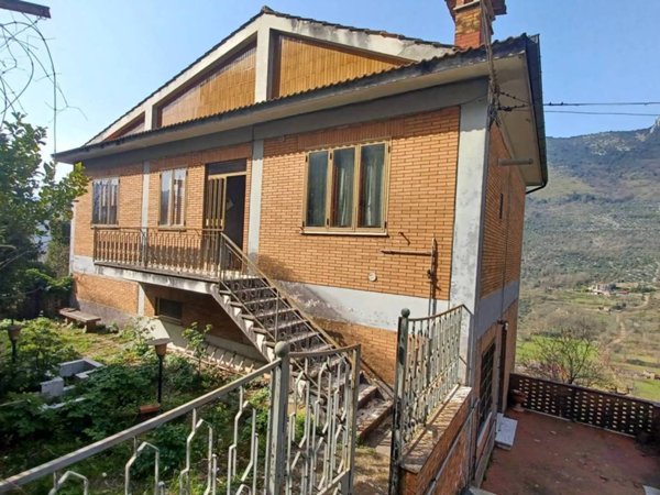 appartamento in vendita a Vallecorsa