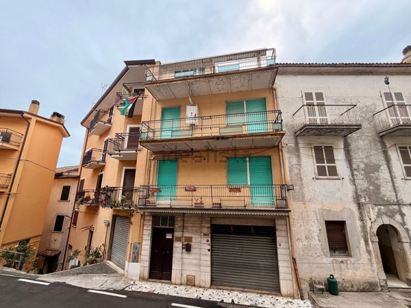 casa indipendente in vendita a Vallecorsa