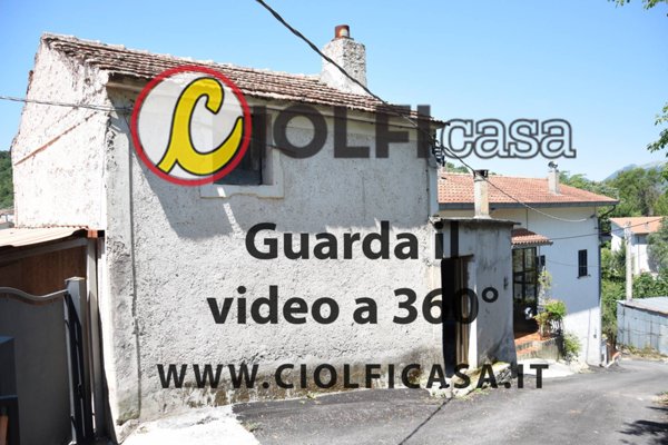 casa semindipendente in vendita a Vallerotonda in zona Cerreto