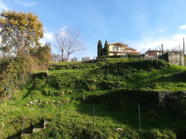 appartamento in vendita a Vallerotonda in zona Valvori