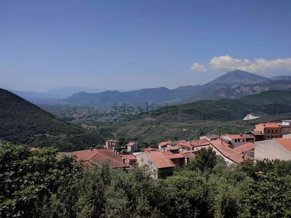 appartamento in vendita a Vallerotonda in zona Valvori