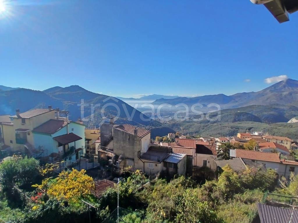 appartamento in vendita a Vallerotonda in zona Valvori
