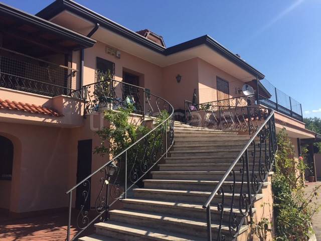 casa indipendente in vendita a Veroli in zona Castelmassimo