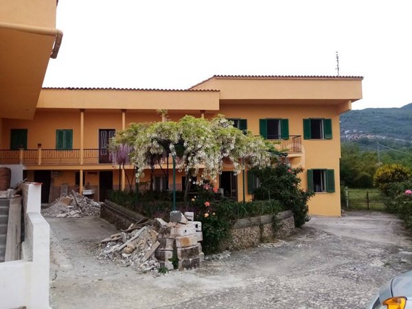casa indipendente in vendita a Veroli in zona Santa Francesca