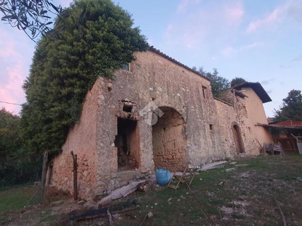 appartamento in vendita a Veroli in zona Castelmassimo