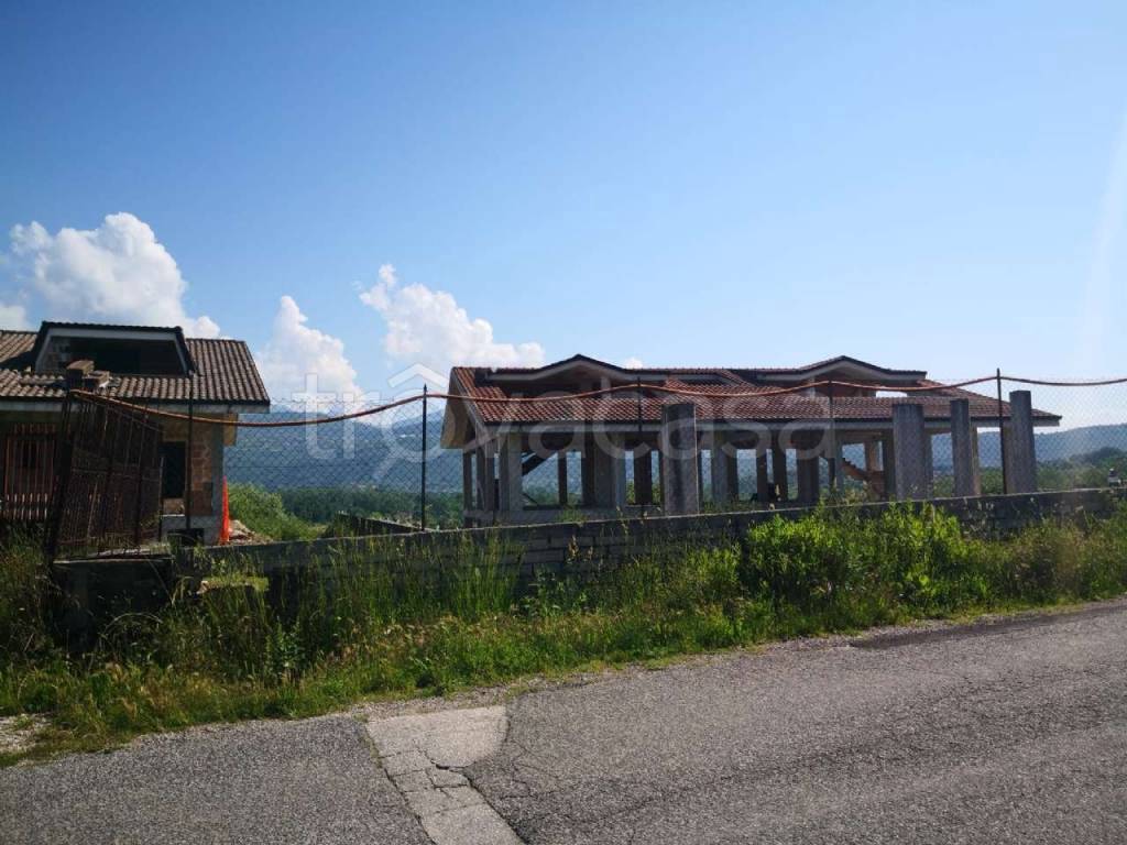 casa indipendente in vendita a Veroli in zona Castelmassimo