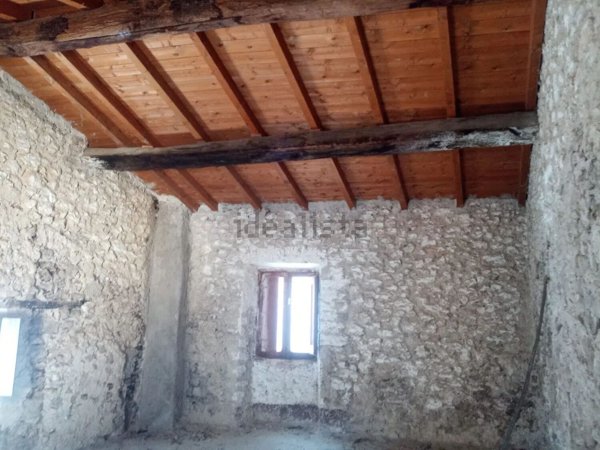 casa indipendente in vendita a Veroli