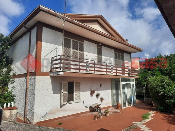 casa indipendente in vendita a Veroli