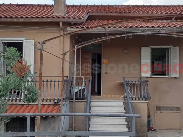 casa indipendente in vendita a Veroli