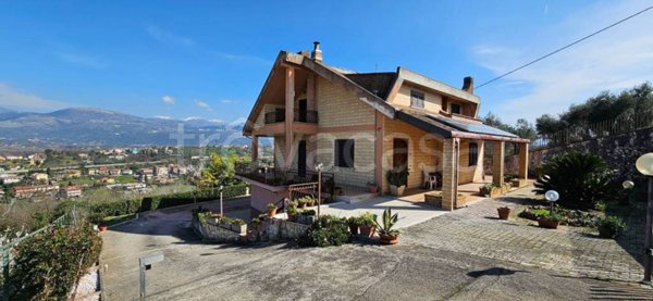 casa indipendente in vendita a Veroli in zona Castelmassimo