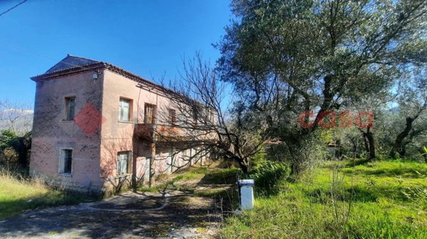 casa indipendente in vendita a Veroli in zona Castelmassimo