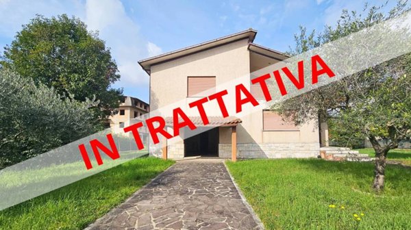 casa indipendente in vendita a Veroli in zona Giglio
