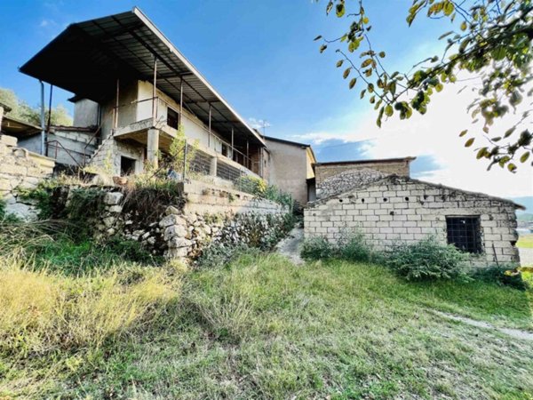 casa indipendente in vendita a Veroli in zona San Giuseppe le Prata