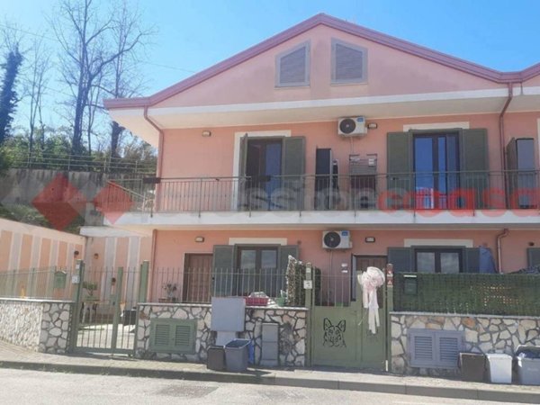 casa indipendente in vendita a Veroli