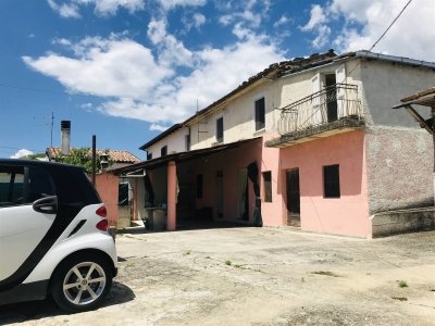 casa indipendente in vendita a Veroli